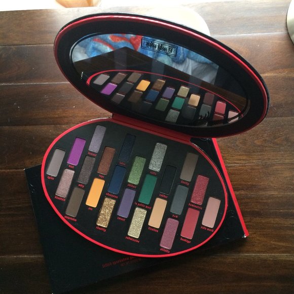 Kat Von D Other - Kat Von D “Fetish" Eyeshadow Palette